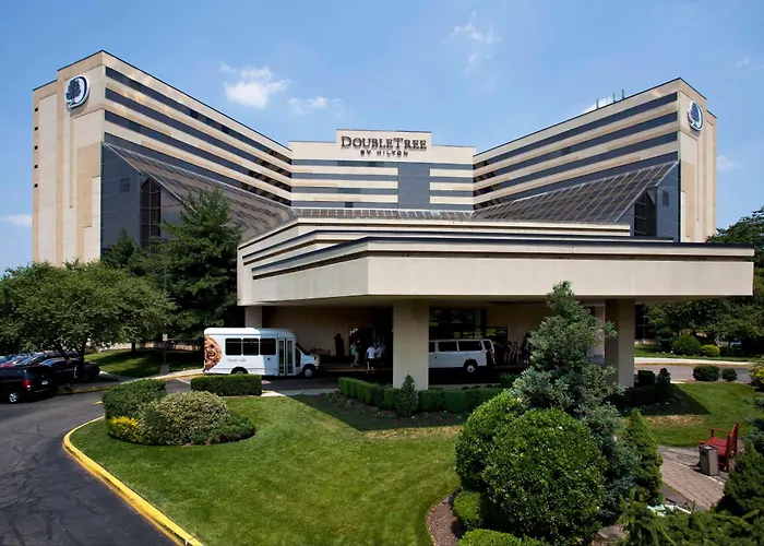 Doubletree By Hilton Newark AirportAirport Hotel