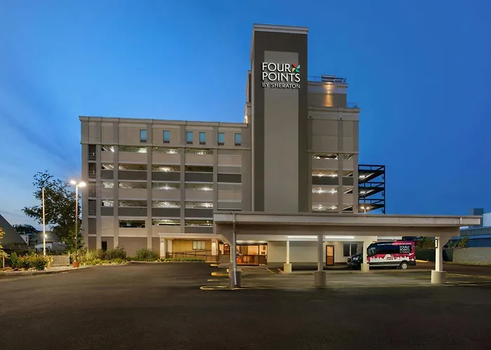 Comfort Inn & Suites Newark Liberty International Airport