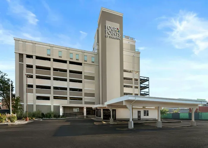 Comfort Inn & Suites Newark Liberty International Airport